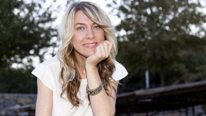 D38DC227-BC5F-484A-AFD4-5F4CD1F6292E