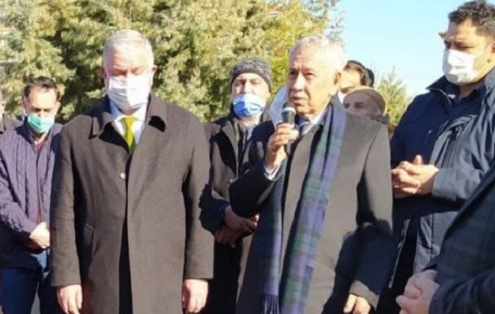 Bülent Arınç: Dünün mücahitleri bugün müteahhit oldu