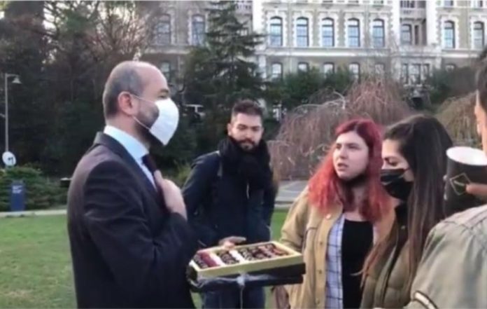 melih bulu, boğaziçi, çikolata