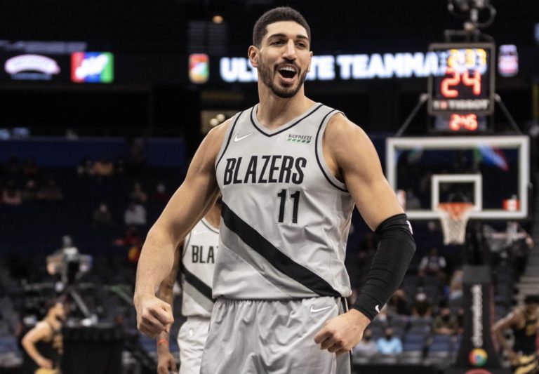 Blazers, Raptors’ı deplasmanda yendi; Enes Kanter, lösemi hastası Hakan’ı hatırlattı