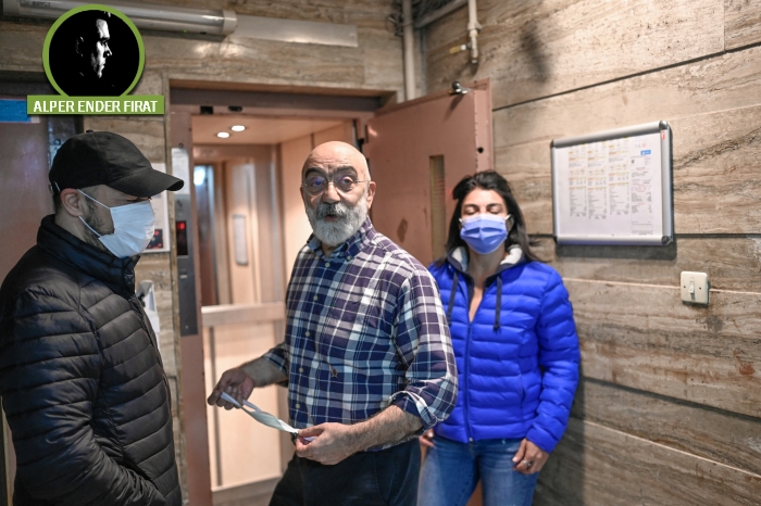 Maskeniz düştü farkında mısınız?