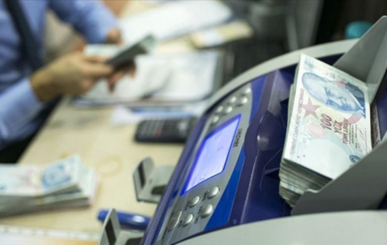 Keyfi düzenleme skandalı; bankacılık sistemi tıkandı