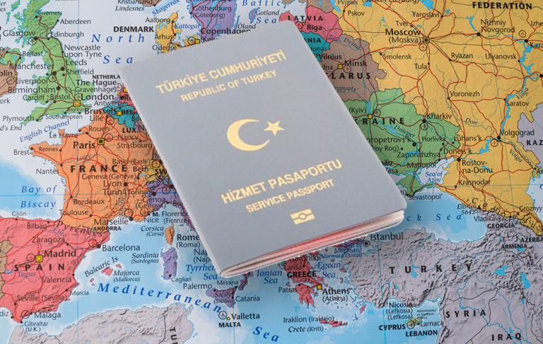 Gri pasaportla Almanya’ya giden B.K: Ben yola çıkmadan, pasaportum hazırdı!