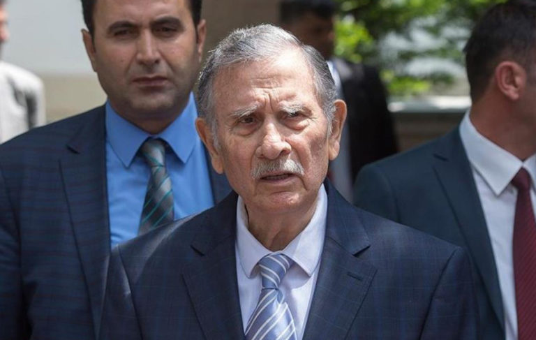 Eski başbakanlardan Yıldırım Akbulut hayatını kaybetti