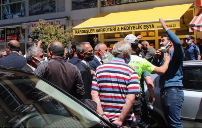 rize -akşener - protesto