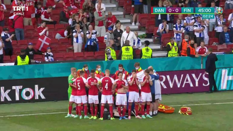 Milyonlarca futbolsever dua etti: Kalk Eriksen kalk