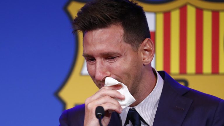 Messi Barcelona’dan ayrılırken hüngür hüngür ağladı: İşte o anlar