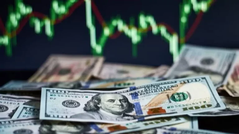 ‘Dolar 10 TL olur’ dedikleri için yargılanan 38 kişinin duruşması ertelendi