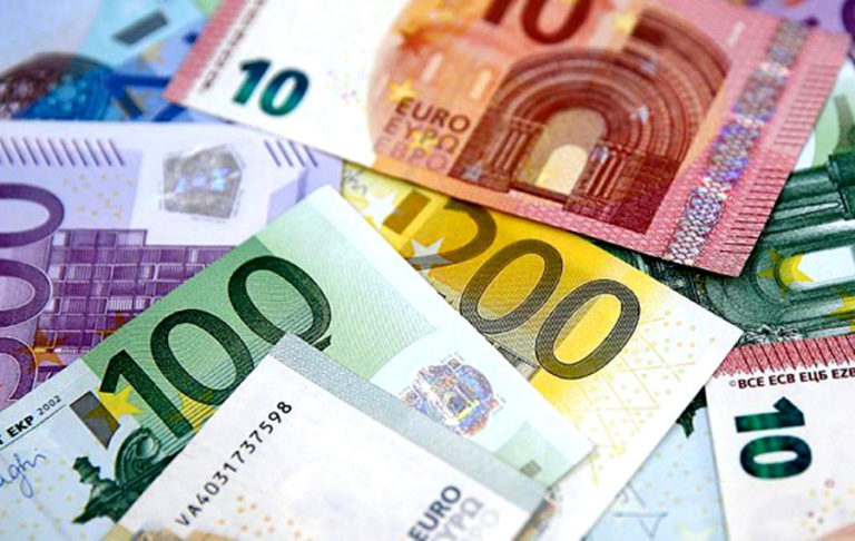 Euro tarihi zirvesini gördü; 30 liraya yaklaştı