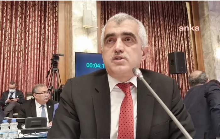 Gergerlioğlu’ndan Bakan Gül’e: ‘Sizin Bakanlığınıza rağmen Meclis’teyim’