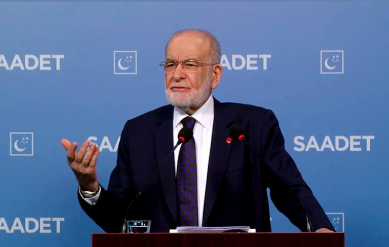 Karamollaoğlu: Ekmek kuyruklarında insanlar ağlıyor, bu ayıp iktidara yeter!