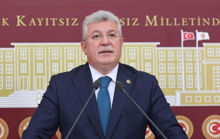 AKP Grup Başkanvekili Akbaşoğlu: Parlamenter sisteme dönmek en büyük gericiliktir