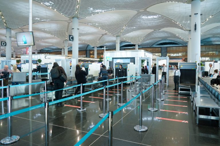 The Guardian: Sahte pasaportlu cihatçılar, İstanbul Havalimanı’ndan dünyanın her yerine uçuyor