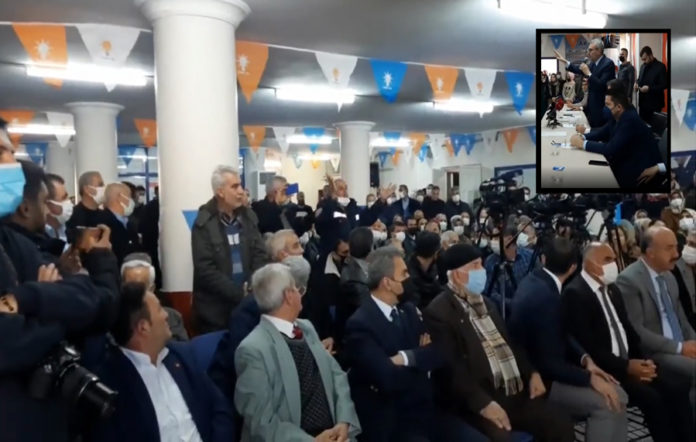 mahir-ünal_protesto