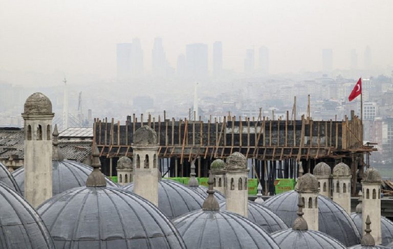 Süleymaniye’nin silüetini bozan yurt inşaatına AKP ve MHP’den onay