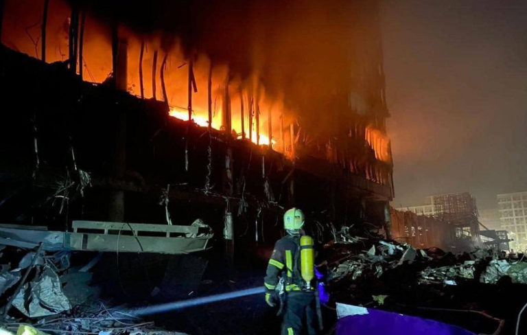 Kiev’deki alışveriş merkezine saldırı: 4 ölü