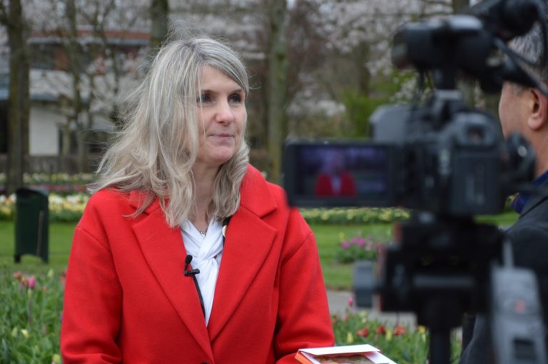 Pandemide 2 yıl kapalı kalan dünyanın en güzel çiçek parkı Keukenhof 73. kez açıldı