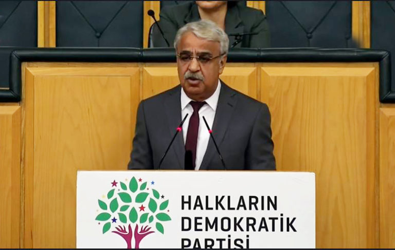 Mithat Sancar’dan 3. yol çıkışı: Kimsenin lütfuna ihtiyacımız yok