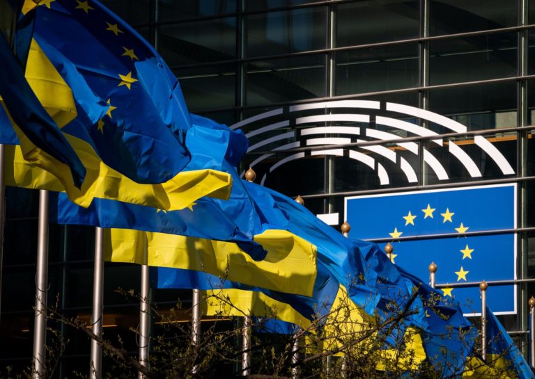 AB ülkeleri anlaştı: Ukrayna ve Moldova resmi aday statüsü aldı