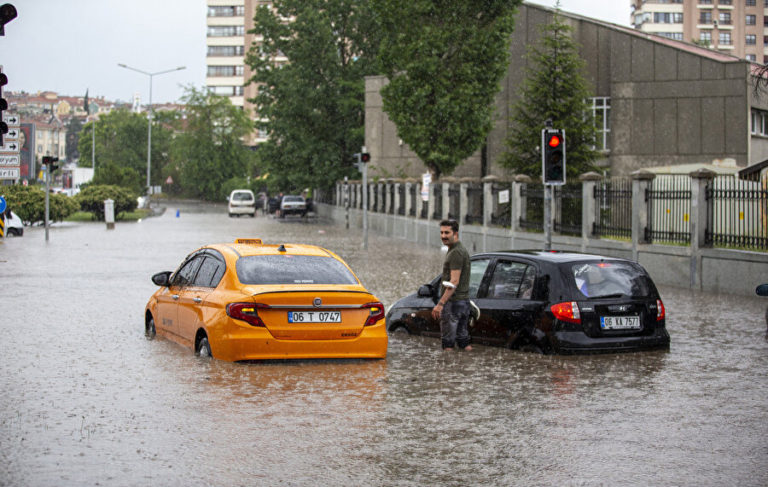 Meteorolojiden 5 ile sel uyarısı