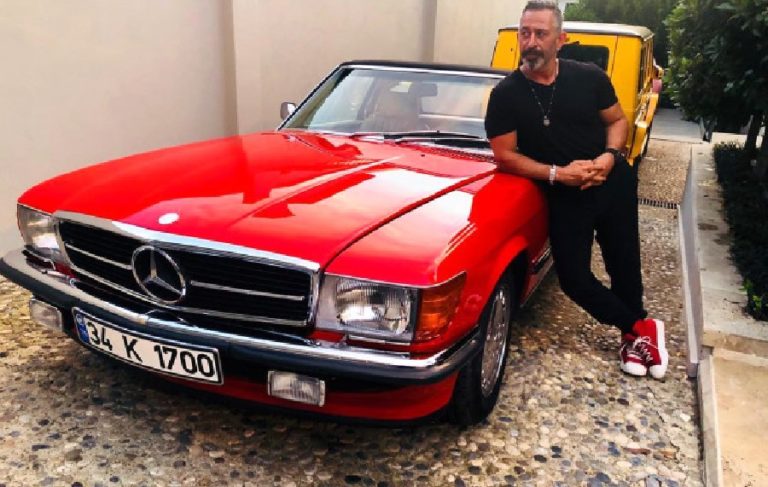 Cem Yılmaz Bodrum’da trafik kazası geçirdi