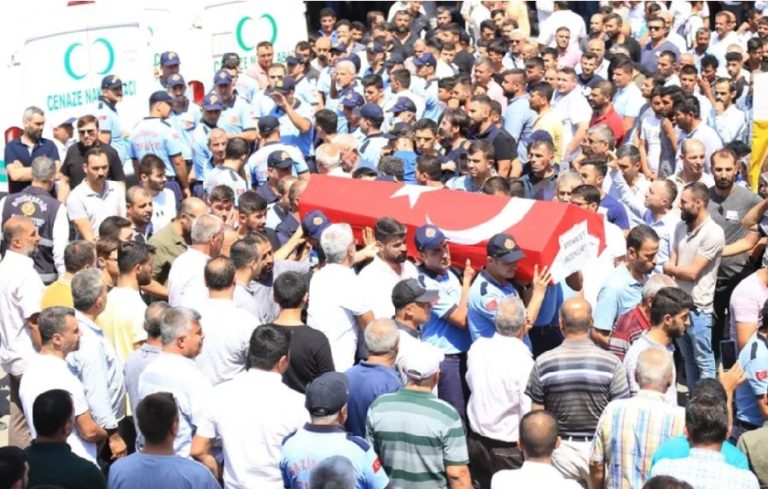 Gaziantep’te kazada vefat eden 16 kişi toprağa verildi