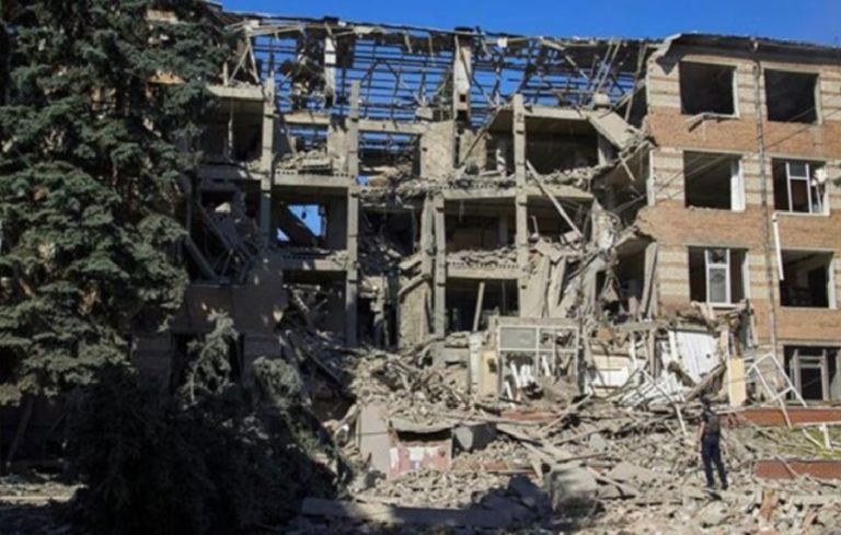 Rus ordusundan Harkov’a roketli saldırı: 7 ölü 17 yaralı