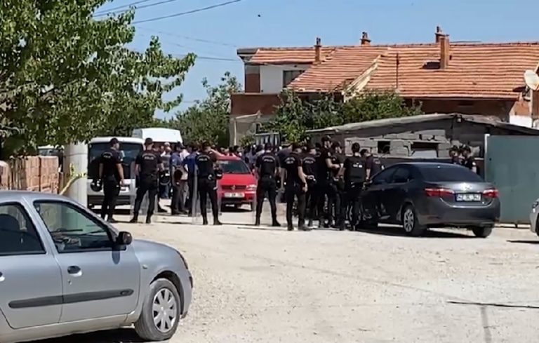 Konya’da iki aile arasında silahlı kavga: 2 ölü, 3 yaralı