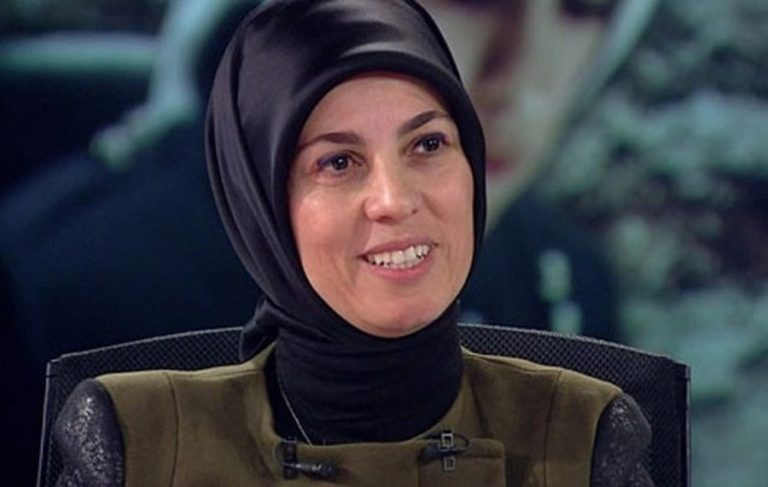 Erdoğan, Merve Kavakçı’yı görevden aldı