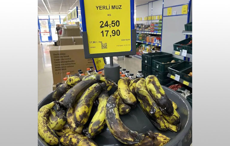 BİM’de küflenmiş muzun 17.90 liradan satılmasına tepki