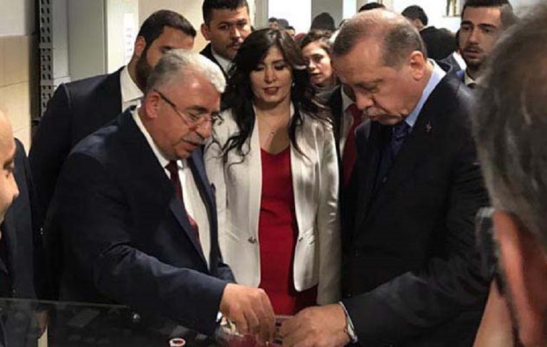 Uzanlar’ın Adabank’ı kelepir fiyata Erdoğan’ın adamı Ahmet Ahlatçı’nın oldu