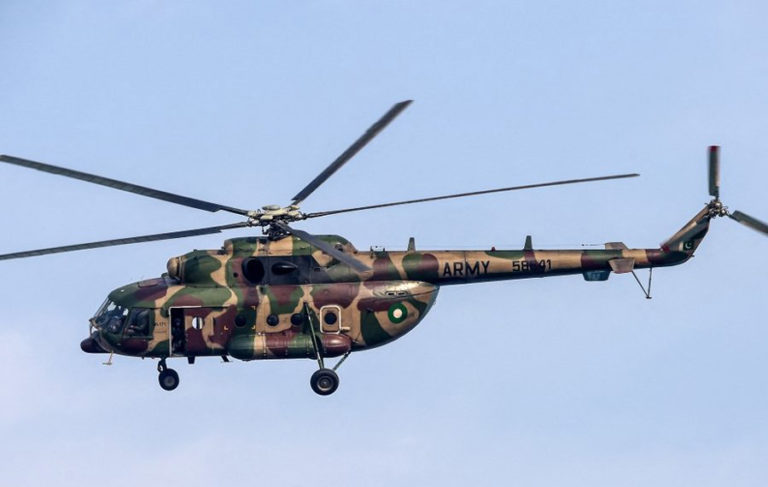 Pakistan’da askeri helikopter düştü: 6 ölü