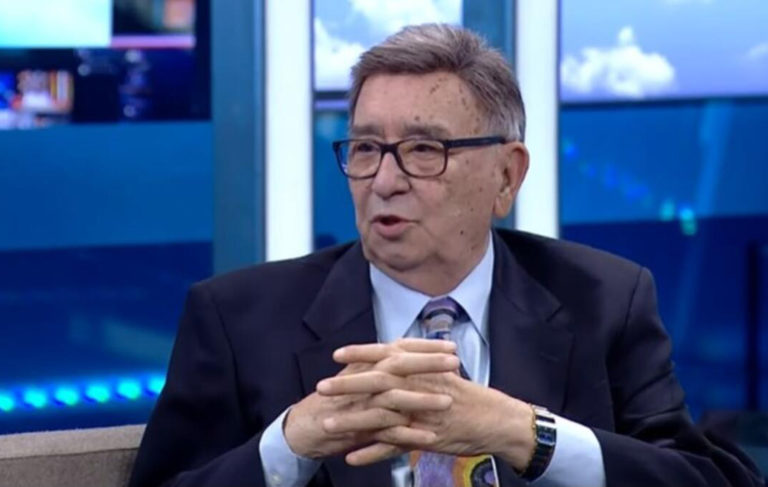 Eurovision’un Türkiye sunucusu Bülend Özveren, yoğun bakıma kaldırıldı