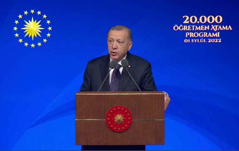 Tayyip Erdoğan’dan hak arayan öğretmenlere ‘çapulcu’ benzetmesi