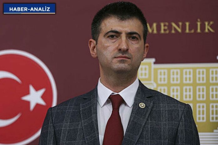 Mehmet-Ali-Celebi2210aa