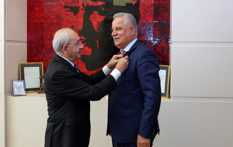 AKP kurucusu ve eski vekil Fehmi Öztunç CHP’ye katıldı