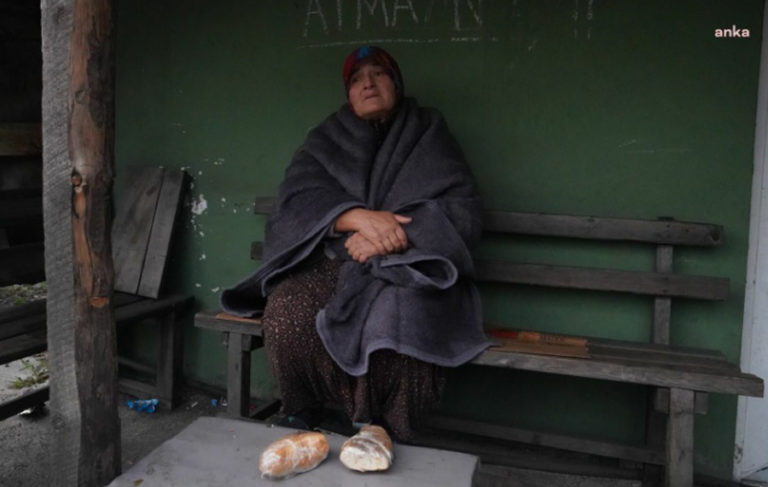 Madenci annesi Nebile Bulut: “Oğlum saklandı da bir kenardan çıkacak diye bekliyorum”