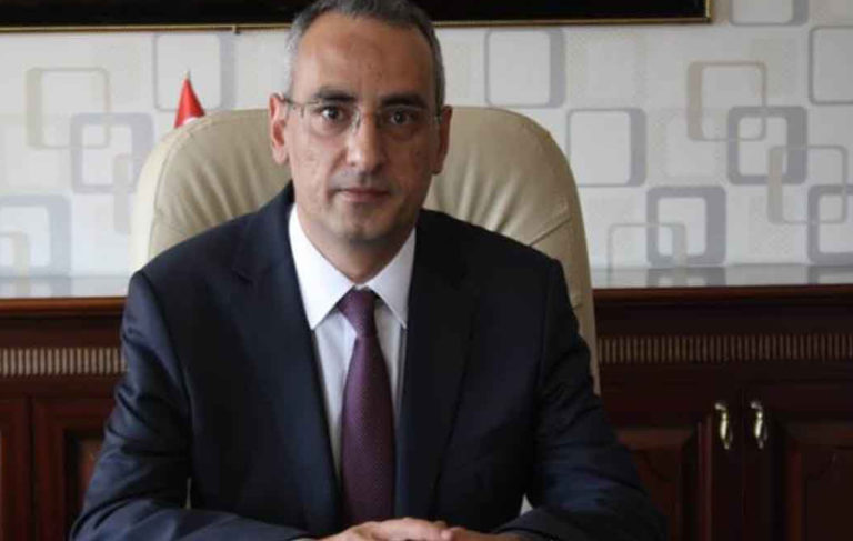 İntihara kalkışan Armutlu Kaymakamı öldü