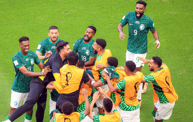 Dünya Kupası’nda ilk şoku Messi’li Arjantin yaşadı!