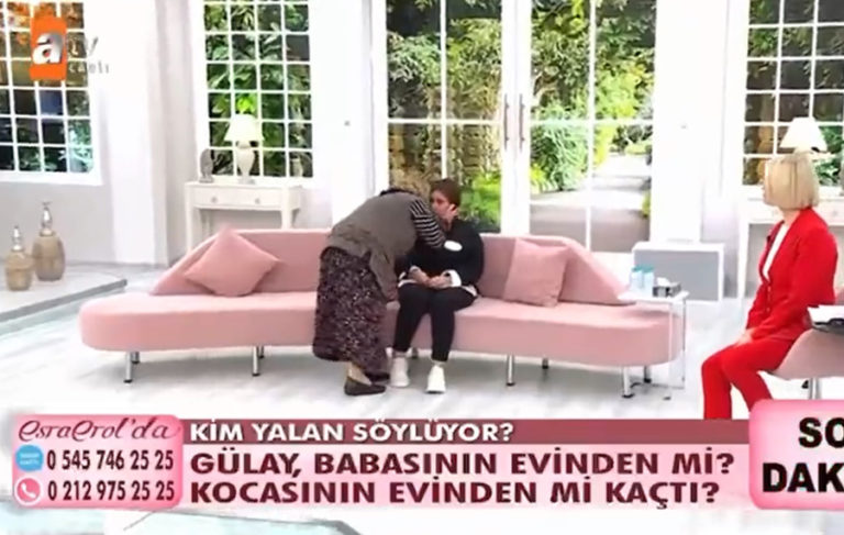 Yandaş ATV kızına kavuşan anne Kürtçe konuşunca yayının sesini kesti