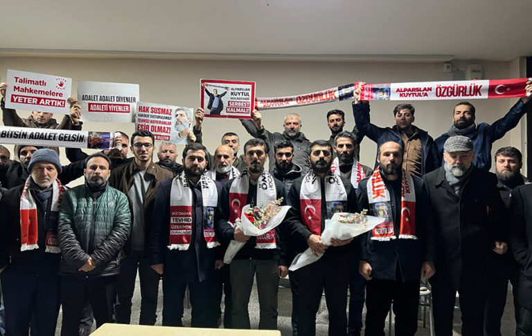 Semra Kuytul: Suç örgütü balonu ellerinde patladı, 5 kardeşimiz tahliye oldu