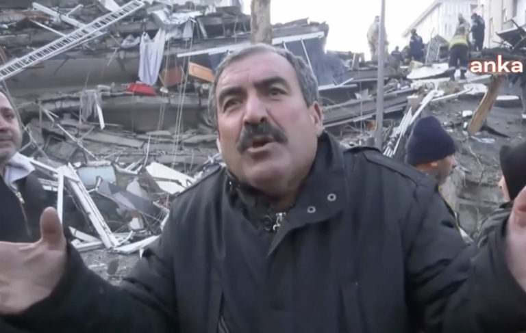 Kahramanmaraş’ta depremzede isyan etti: ‘Nerede 99 depremini eleştiren Tayyip Erdoğan?’