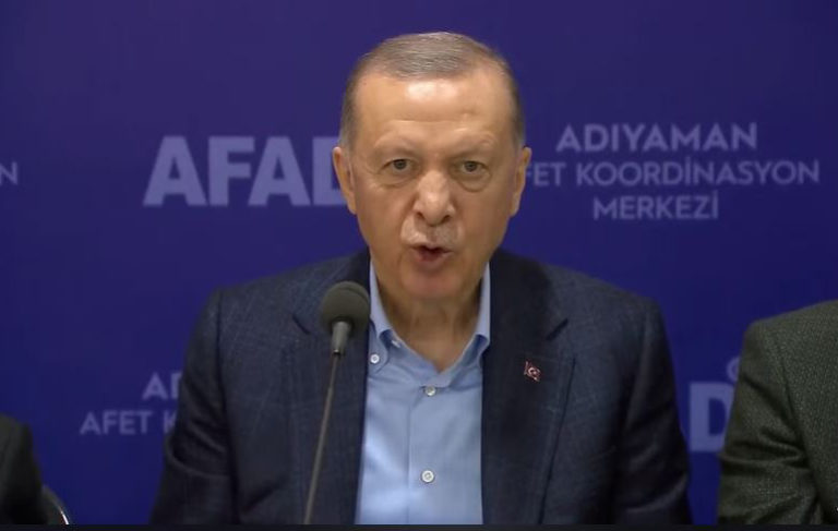 Erdoğan, önce ‘helallik’ isteyip ardından hakaret etti: Dalkavuklara asla kulak asmayın