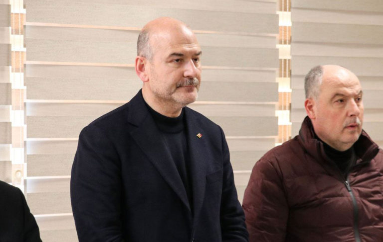 Süleyman Soylu Ahbap’ı tehdit etti: Devlete eş koşmaya çalışan varsa gereği yerine getirilir