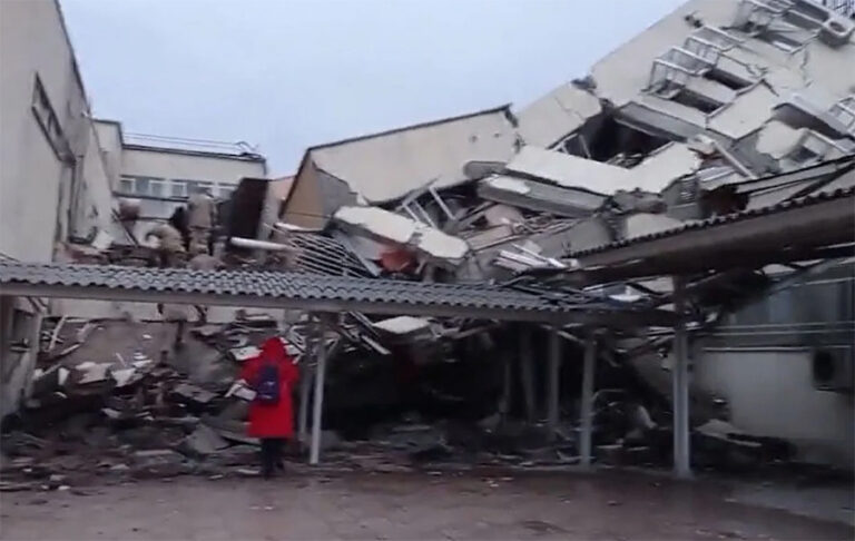 Skandal büyüyor; oksijen sistemi patladı, en az 80 yoğun bakım hastası öldü