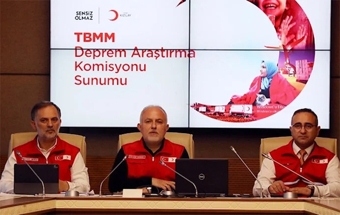 Kızılay Başkanı Kerem Kınık, neden istifa etmediğini böyle açıkladı: Kaotik bir ortam olur!