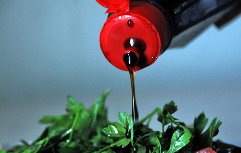 Nar ekşisi izlenimi veren ürünler yasaklandı! Stokların eritilmesi için Haziran 2024’e kadar süre tanındı