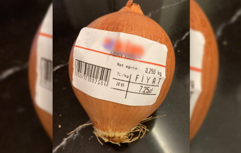 Martta fiyatı en çok artan ürün soğan oldu, maç bileti ucuzladı!