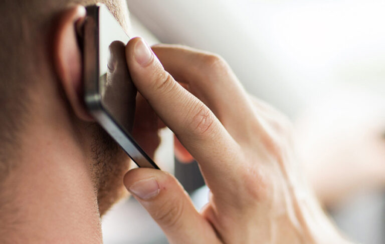 Belçika’da çalışanlara mesai dışında telefonlarını kapama hakkı yürürlüğe girdi