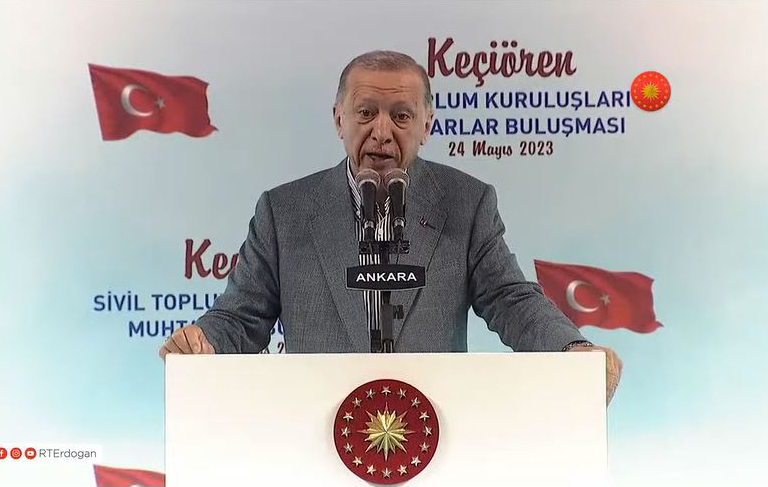Erdoğan: Milletimiz güçlendirilmiş parlamenter sistemi ayaklarının altına aldı